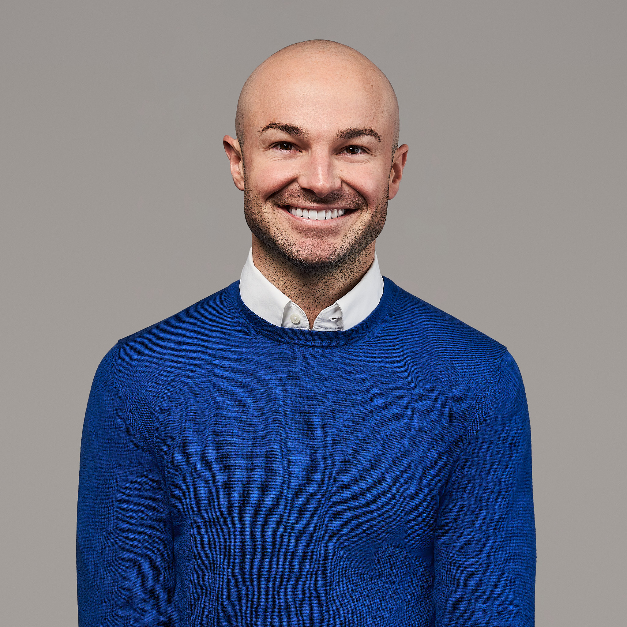 Headshot of Geoffrey Renton